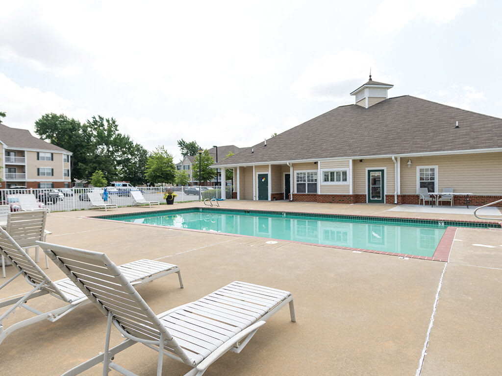Whispering Oaks Apartments VA Apartments Near Portsmouth